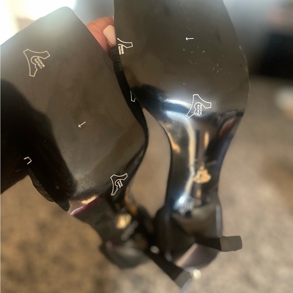 Versace Medusa Chain-link Ankle Strap Sandals Medusa Charm Square Toe Sz 39 - Picture 4 of 5